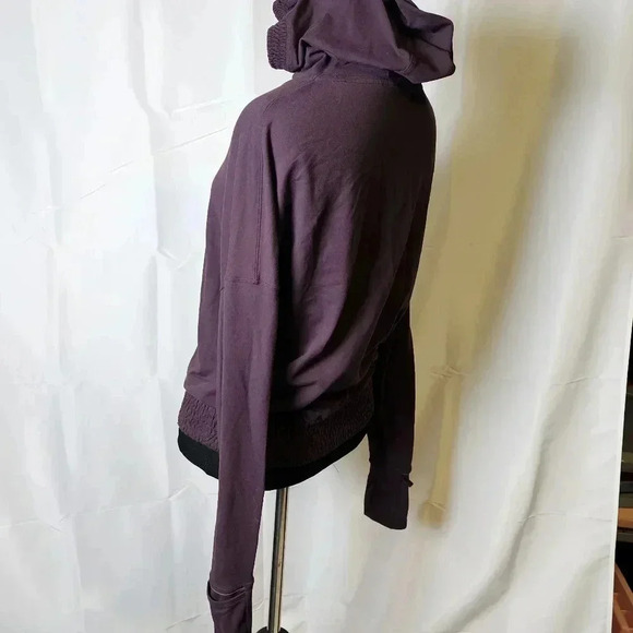 Lululemon Lead The Pack Pullover Purple Hoodie With Thumbholes Sz 4 - Picture 5 of 12
